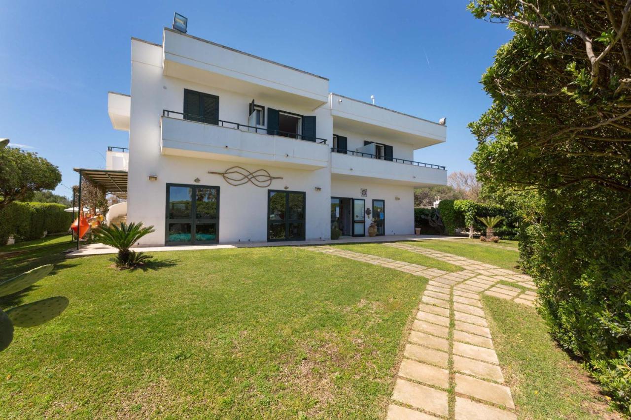 Residence Punta Cassano - In Piscina Sulla Spiaggia Di Sabbia San Foca Exterior foto